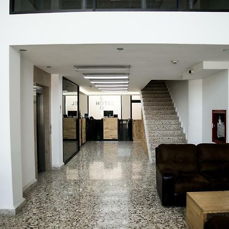 Booking 500 Monterrey Exteriér fotografie