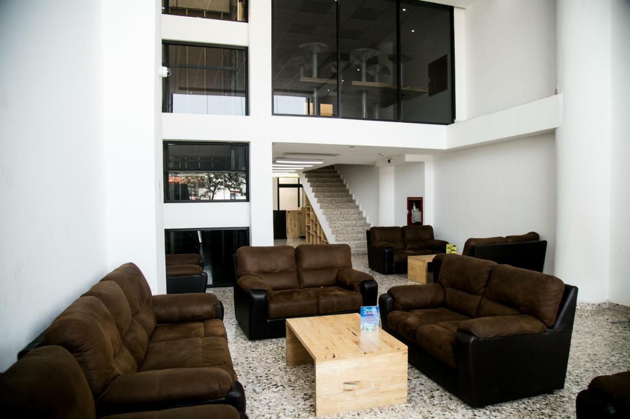 Booking 500 Monterrey Exteriér fotografie