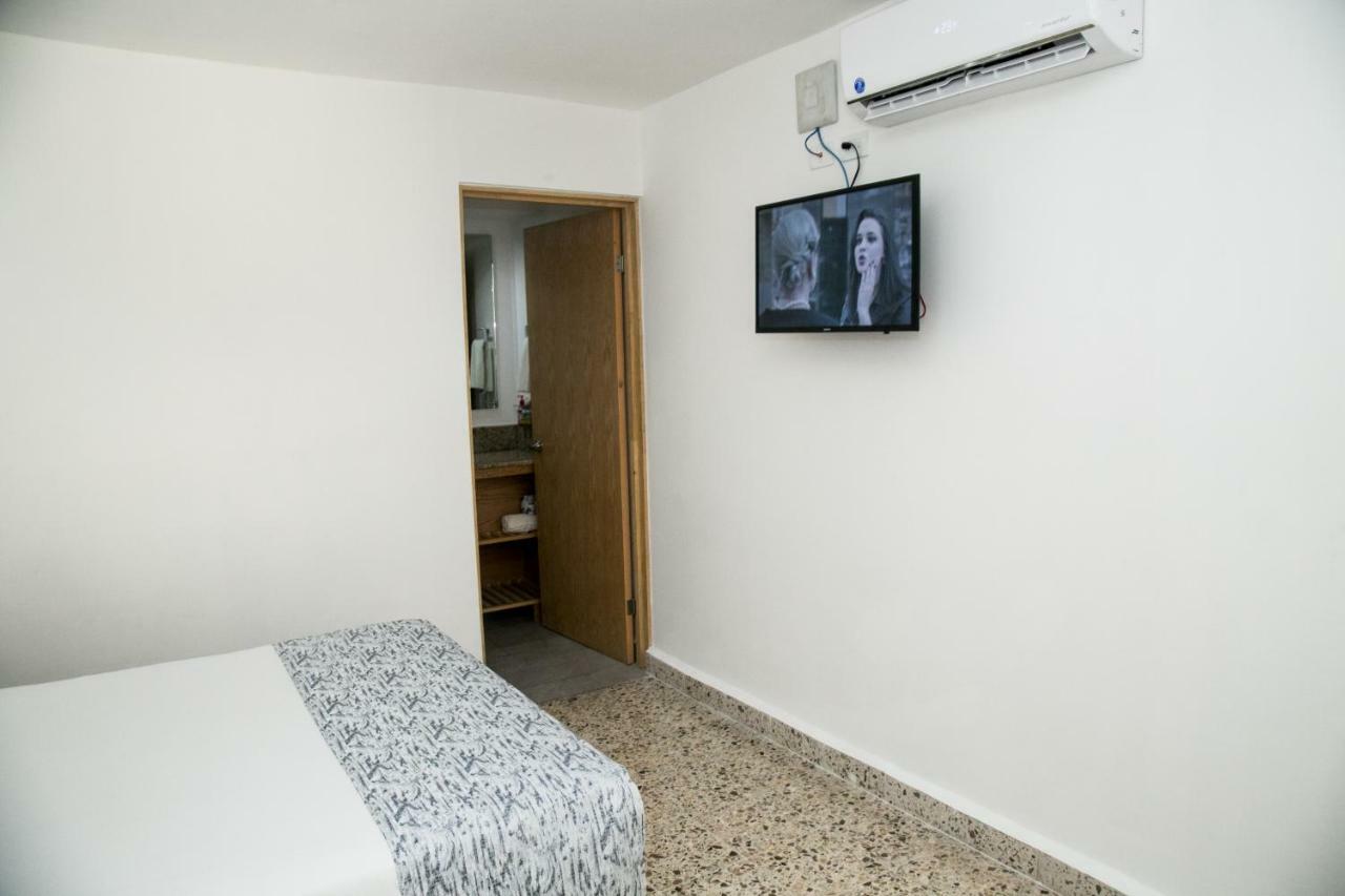 Booking 500 Monterrey Exteriér fotografie