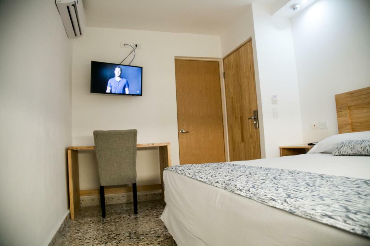 Booking 500 Monterrey Exteriér fotografie