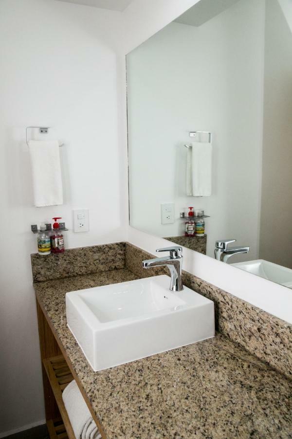 Booking 500 Monterrey Exteriér fotografie