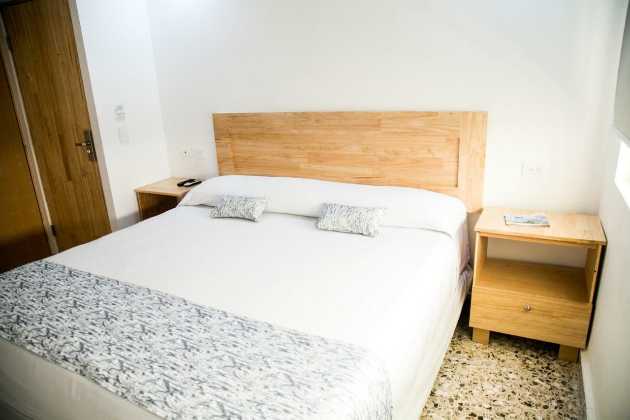 Booking 500 Monterrey Exteriér fotografie