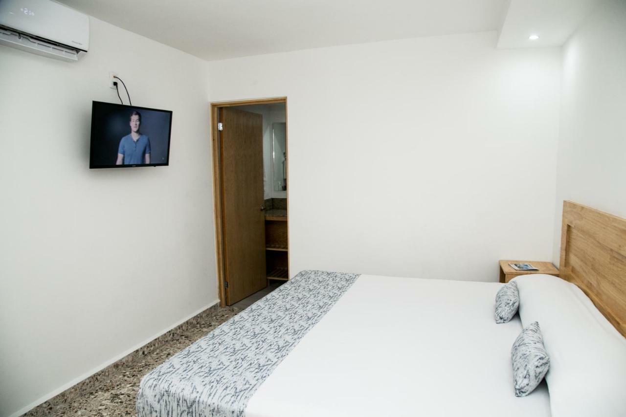 Booking 500 Monterrey Exteriér fotografie