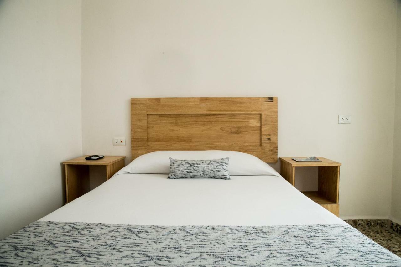 Booking 500 Monterrey Exteriér fotografie