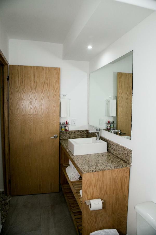 Booking 500 Monterrey Exteriér fotografie