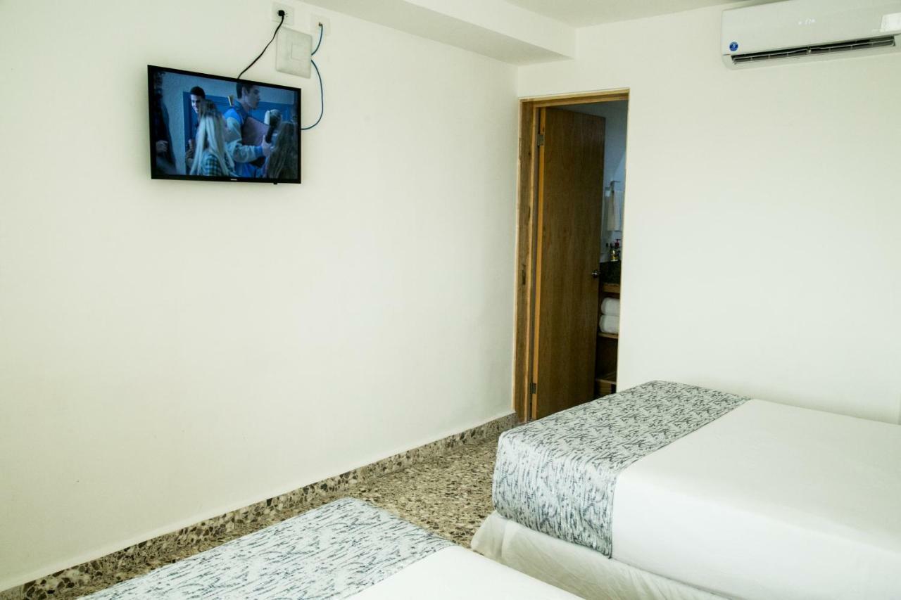 Booking 500 Monterrey Exteriér fotografie