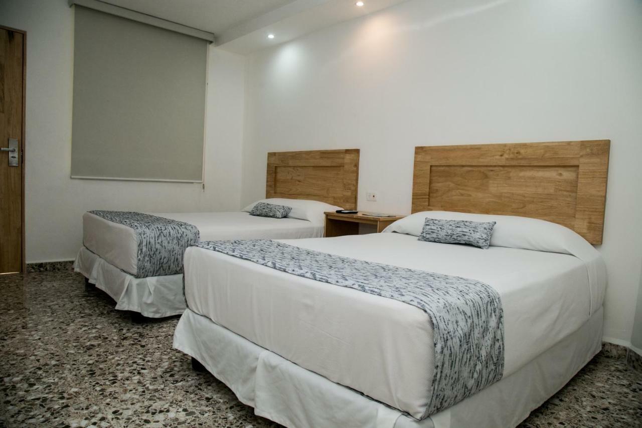 Booking 500 Monterrey Exteriér fotografie