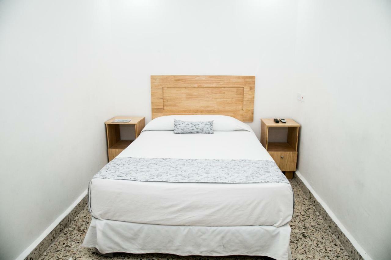 Booking 500 Monterrey Exteriér fotografie