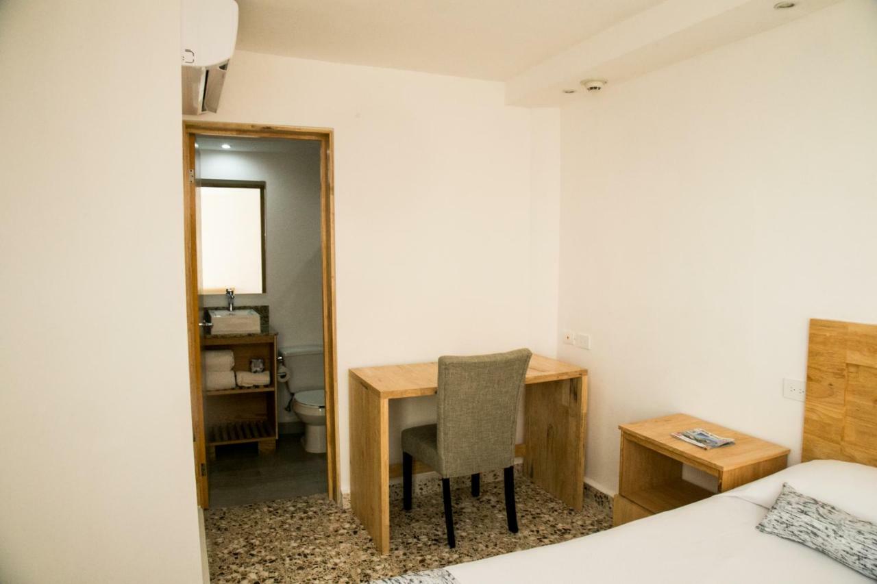 Booking 500 Monterrey Exteriér fotografie