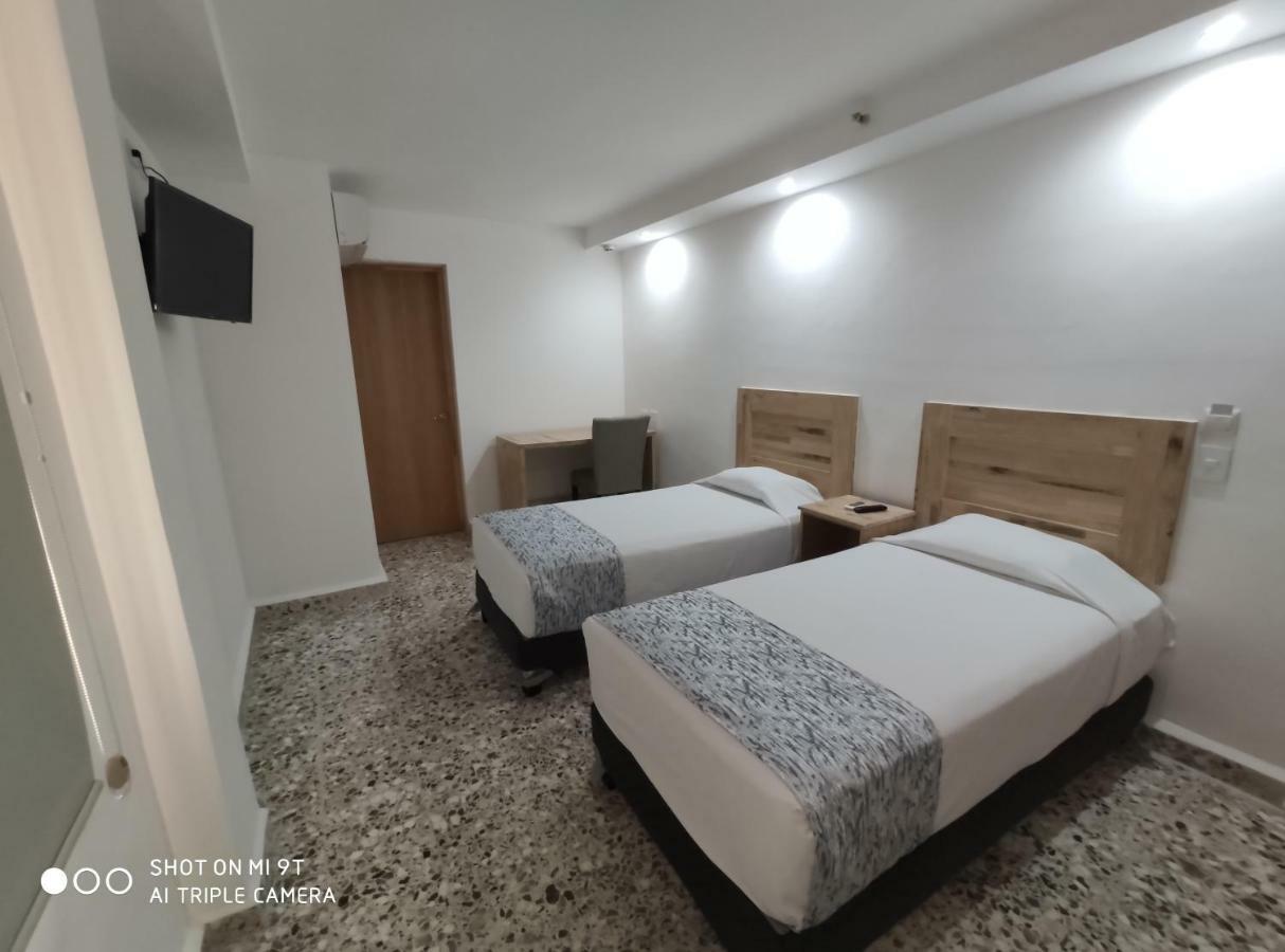 Booking 500 Monterrey Exteriér fotografie